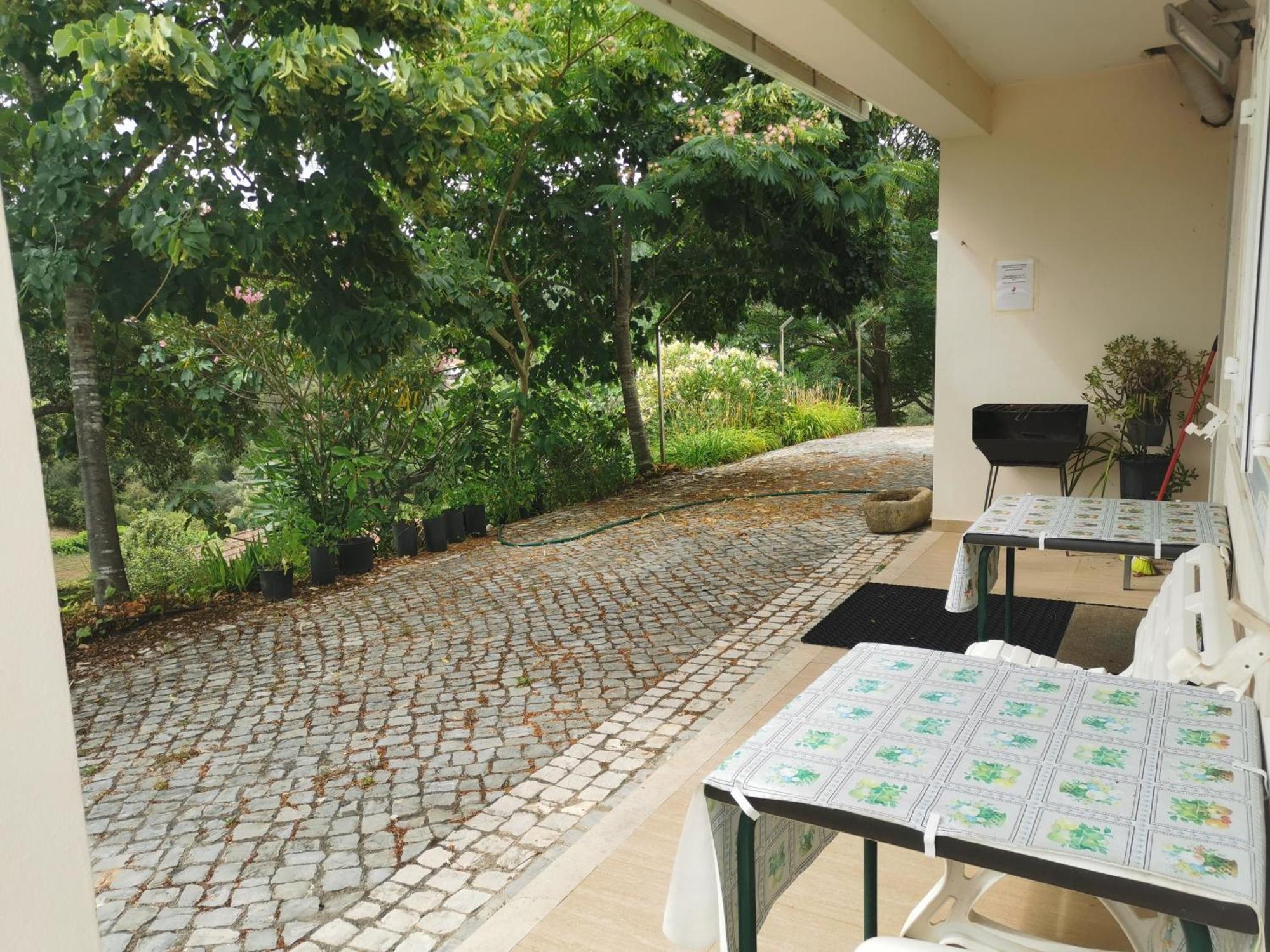 Cantinho Da Alice Family Villa Serta Bagian luar foto